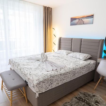 New Modern & Cozy Apartment With Free Parking Варна Экстерьер фото