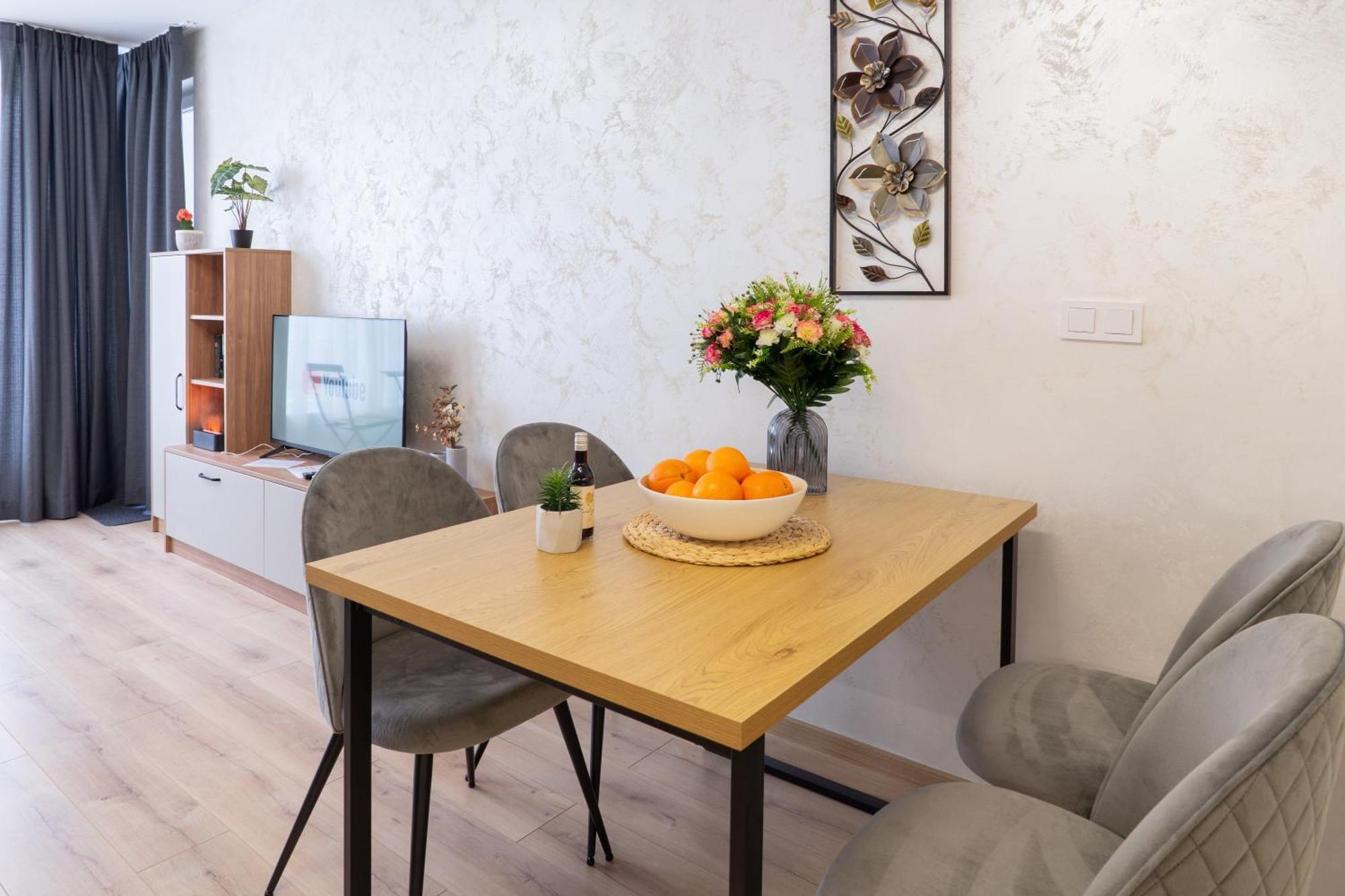 New Modern & Cozy Apartment With Free Parking Варна Экстерьер фото